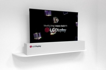 LG Display Unveils World’s First 65-Inch Rollable Display