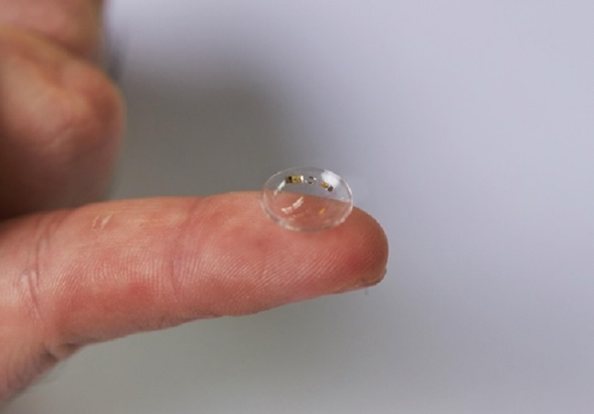 Contact lenses that light up or down depending on the wearer's blood glucose levels -- high blood glucose levels can be an indicator diabetes -- have been developed by a joint research team from the Ulsan National Institute of Science and Technology (UNIST) and Sungkyunkwan University.