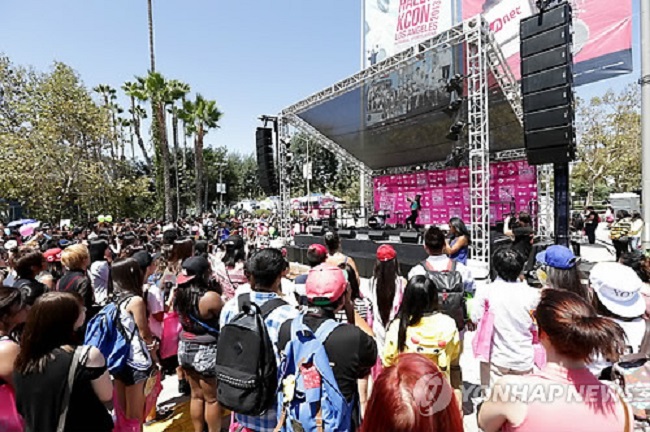 Japan has been designated the first country to host South Korea's largest convention of Korean pop music and culture for this year, organizers said Monday. (Image: Yonhap)