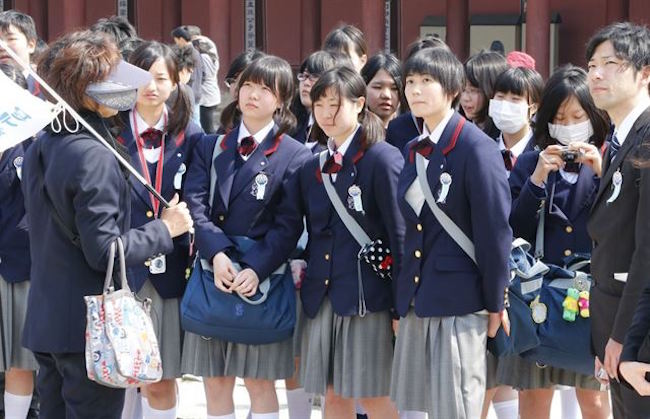 Japanese School Trips to South Korea Drop Drastically