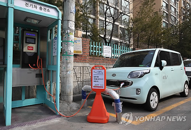With its sights set on becoming an “electric car paradise”, the island province of Jeju announced February 9 it will develop a high-precision map for self-driving cars and encourage auto manufacturers to use the island’s facilities as a testing ground. (Image: Yonhap)