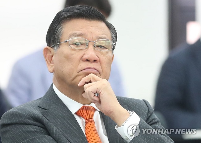 Kumho Asiana Group chairman Park Sam-koo has come under fire recently for allegedly engaging in a variety of inappropriate behaviors towards female flight attendants. (Image: Yonhap)