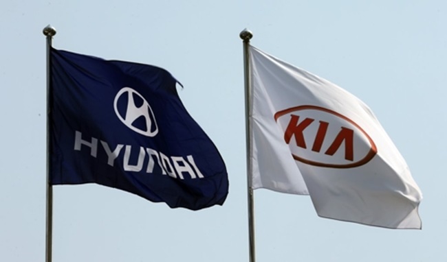 Hyundai, Kia Shares Plunge on U.S. Probe on Faulty Airbags