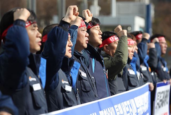 GM Korea Union OKs Wage Freeze, No Bonuses on Conditions