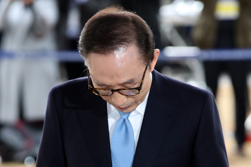 Ex-President Lee Adds Humiliating Last Chapter to His Career with Corruption Investigation