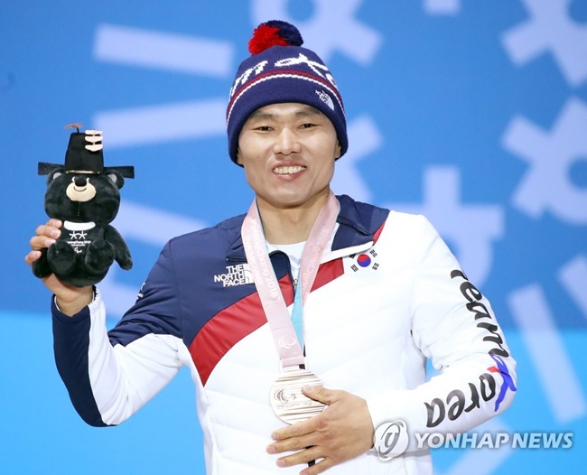 Medalist Shin Eui-hyun Calls for Wider TV Coverage of Paralympics