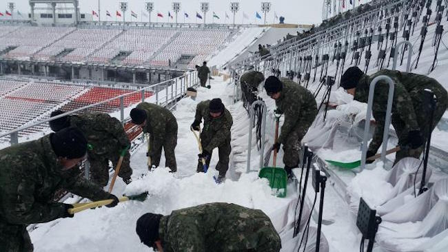 As a result, the piles of snow in the main stadium were removed, and the opening ceremony went off without a hitch. (Image: ROK Army)