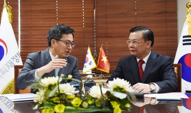 Seoul, Hanoi Agree to Boost Economic Cooperation
