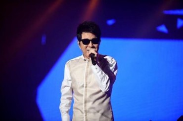 Singer Cho Says Music Can Connect Two Koreas