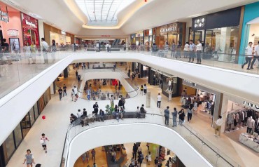 Murky Future for Large Shopping Complexes