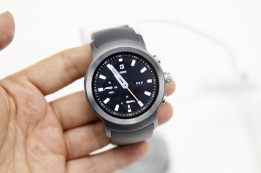LG Electronics to Release New Smartwatch Next Month: Sources