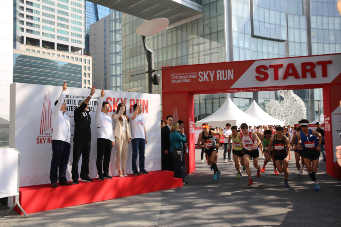 Lotte Tower Hosts Vertical “Sky Run” Marathon