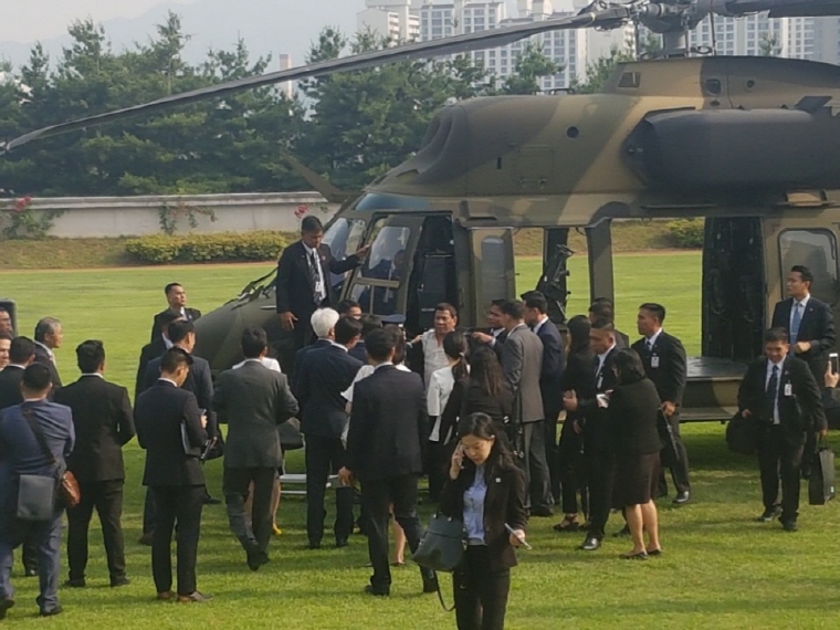 Philippine President Rodrigo Duterte had expressed his interest in the Korean-made helicopter since last year. (image: Yonhap)