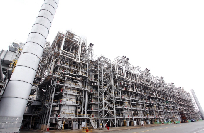 LG Chem to Invest 2.8tln Won in Local Petrochem Plants
