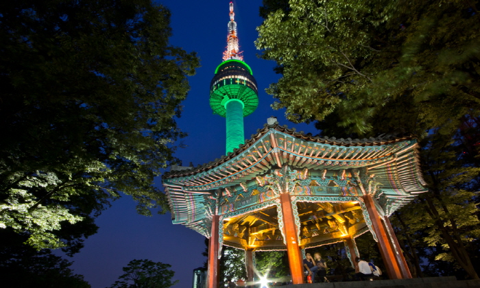 More Foreign Tourists Visiting N Seoul Tower