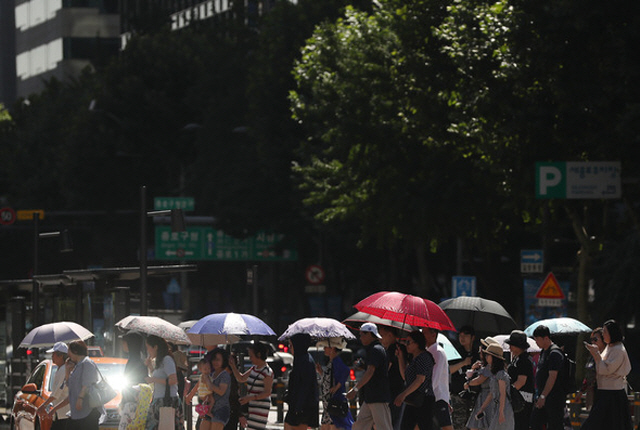 Heat Wave Boosts Retail Sales in S. Korea