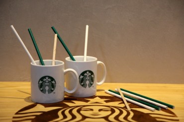 Starbucks Korea to Test Paper Straws Next Month