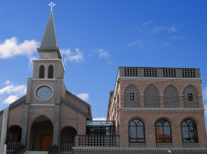 Nation’s First “Family” Cathedral Established in Busan