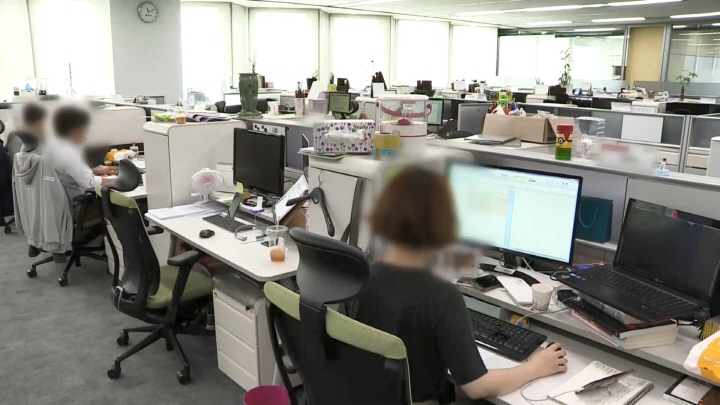 Survey: Software Engineers Paid 6.29 Million Won per Month