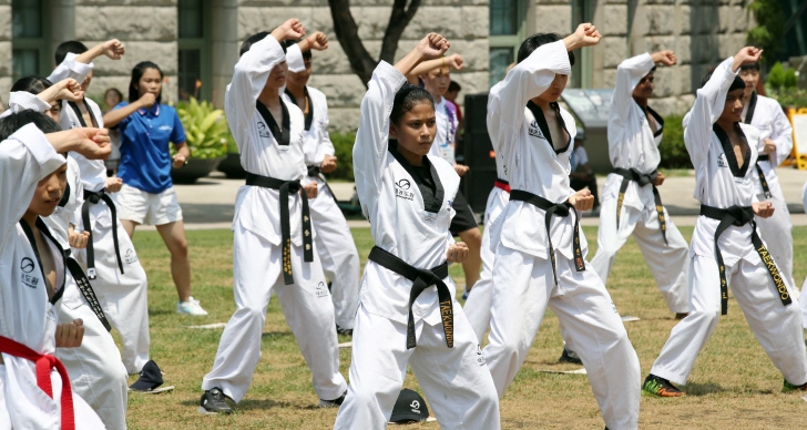 International Taekwondo Youth Trainees Demonstrate Their Skills at Seoul Plaza