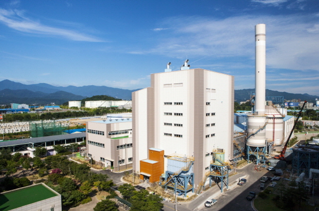 A biomass plant in Donghae, Gangwon Province. (image: Korea East-West Power Corp.)