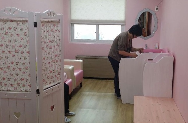 Using the data collected, the Welfare Ministry plans to come up with a system to better regulate the management of lactation rooms across the country. (image: Yeongcheon City Community Health Center)