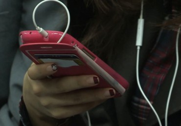 South Koreans Spend 25% of Their Day Using Headphones