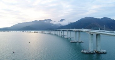Spectacular Hong Kong-Zhuhai-Macao Bridge Opens Today