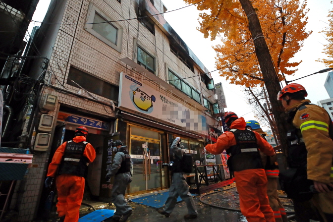 Gosiwon Fire in Seoul Kills 7, Injures 12