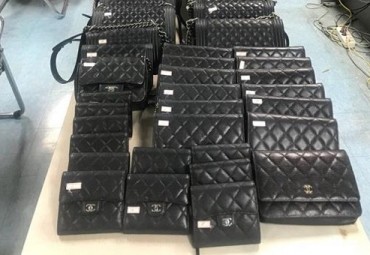 Japanese, S. Korean Arrested for Importing Fake Chanel Bags from Italy