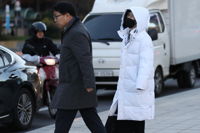 Sales of Cold Weather Products Surge in S. Korea