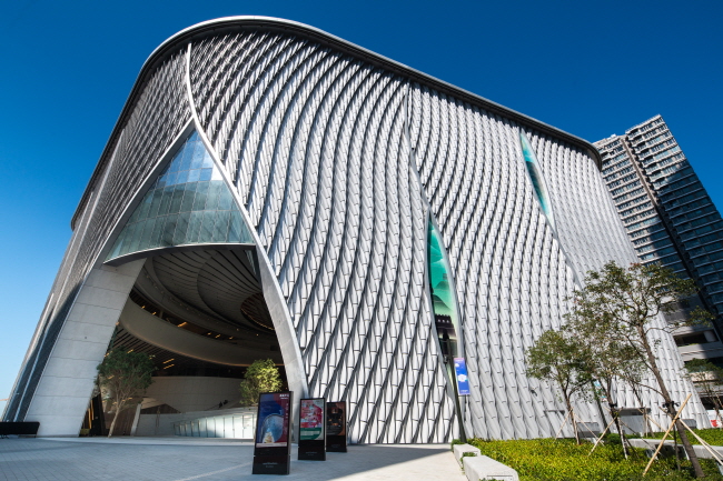 The Xiqu Centre Opens its Doors in January 2019