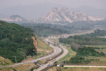 S. Korea to Spend 13 tln Won by 2030 to Stimulate Development of Border Areas