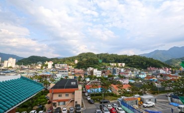 Vietnamese Company Visits Hometown of Coach Park Hang-seo to Buy Agricultural Products