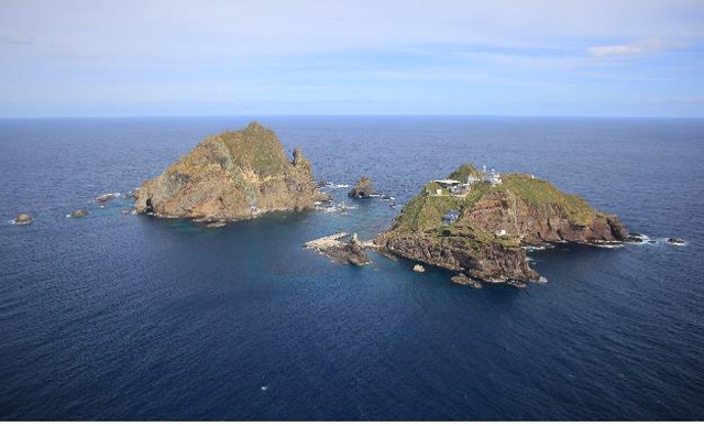 Dokdo in the East Sea. (image: Ministry of Oceans and Fisheries)