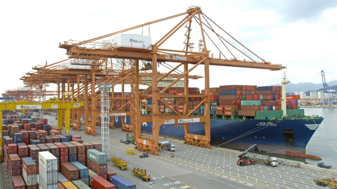 S. Korea to Invest 42 tln Won to Boost Cargo Handling Capacity