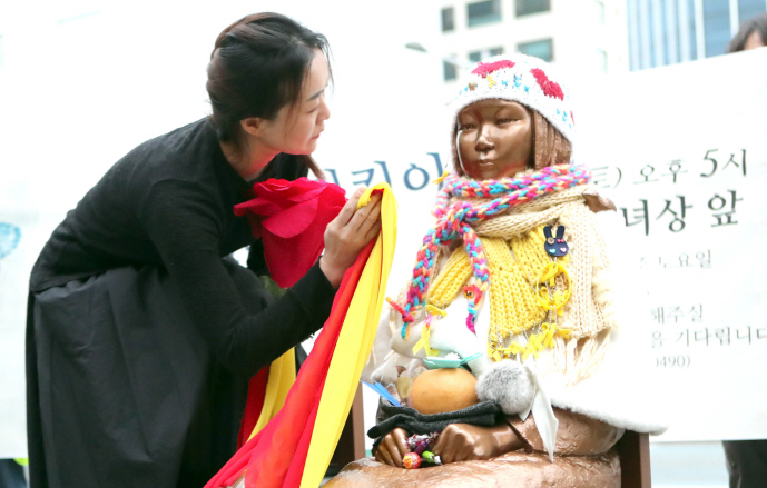 Glendale Mayor to Visit Busan to Look at Comfort Women Statue