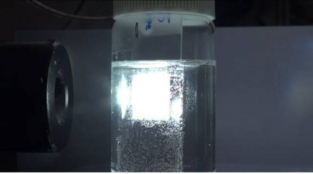 Hydrogen is being created from water in a lab using light from a solar simulator and a single-atom heterogeneous catalyst. (image: Institute for Basic Science)