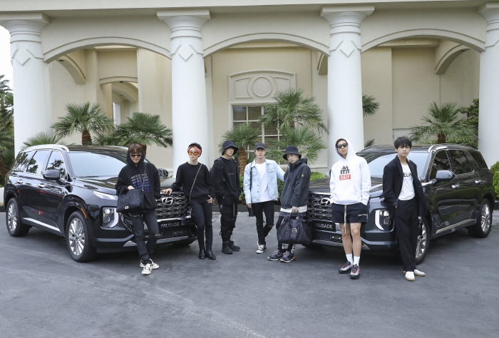 Hyundai Offers Palisade to K-pop Band BTS for Travel to Billboard Music Awards