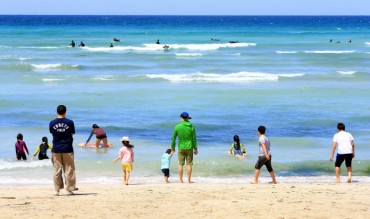S. Korean Beaches Gear Up for Summer Season