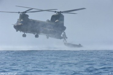 Navy, Air Force Conduct Large-scale Maritime Rescue Drills