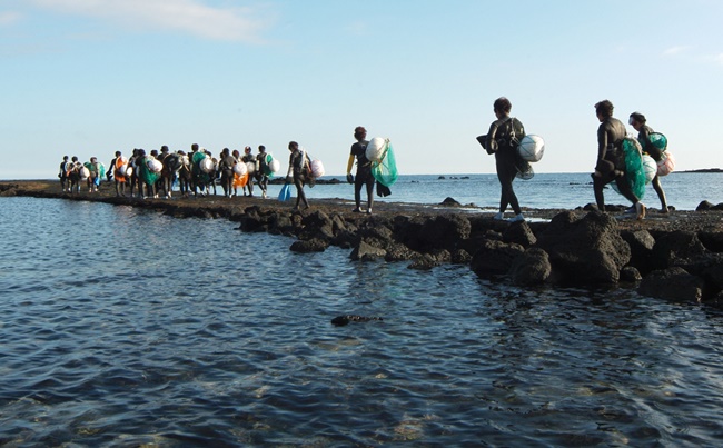 High School Students’ Scientific Study of Jeju’s Female Divers Garners Attention