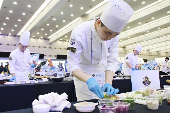 Cooking Contest Shows Popularity of Southeast Asian Cuisines