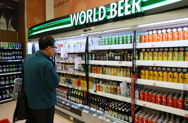 S. Koreans Drink 8.5 Days per Month on Average