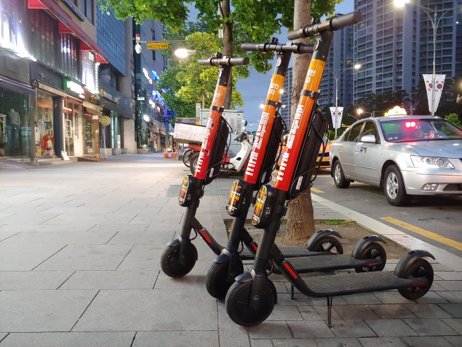 Seoul Subway Stations to Get Parking Facilities for Electric Scooters