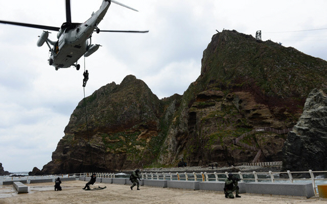 S. Korea Mulling Conducting Defense Drills on Dokdo This Month: Sources