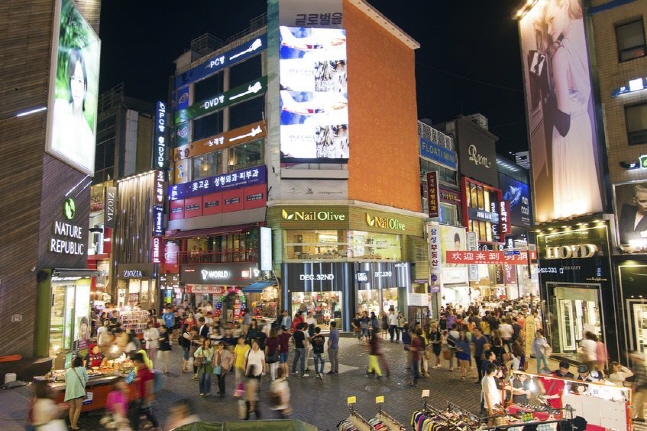 South Korean regulations tended to focus on restricting various business activities while the store is in operation. (image: Korea Bizwire)