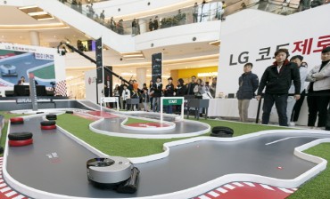 LG Hosts S. Korea’s First Robot Cleaner Race