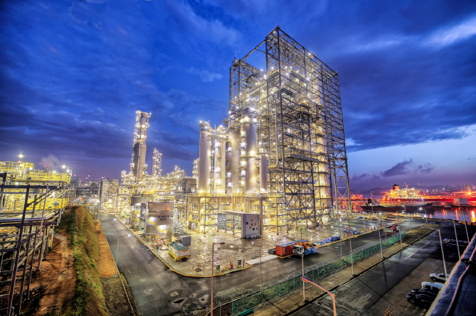 S-Oil Corp.'s residue upgrading complex in Ulsan. (image: S-Oil)