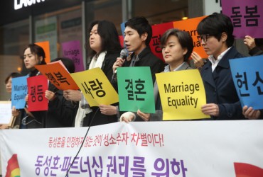 Sexual Minorities Demand Legal Family Status